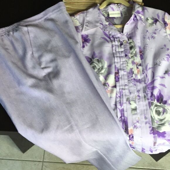 NWT Alfred Dunner 2 piece outfit - Picture 1 of 4